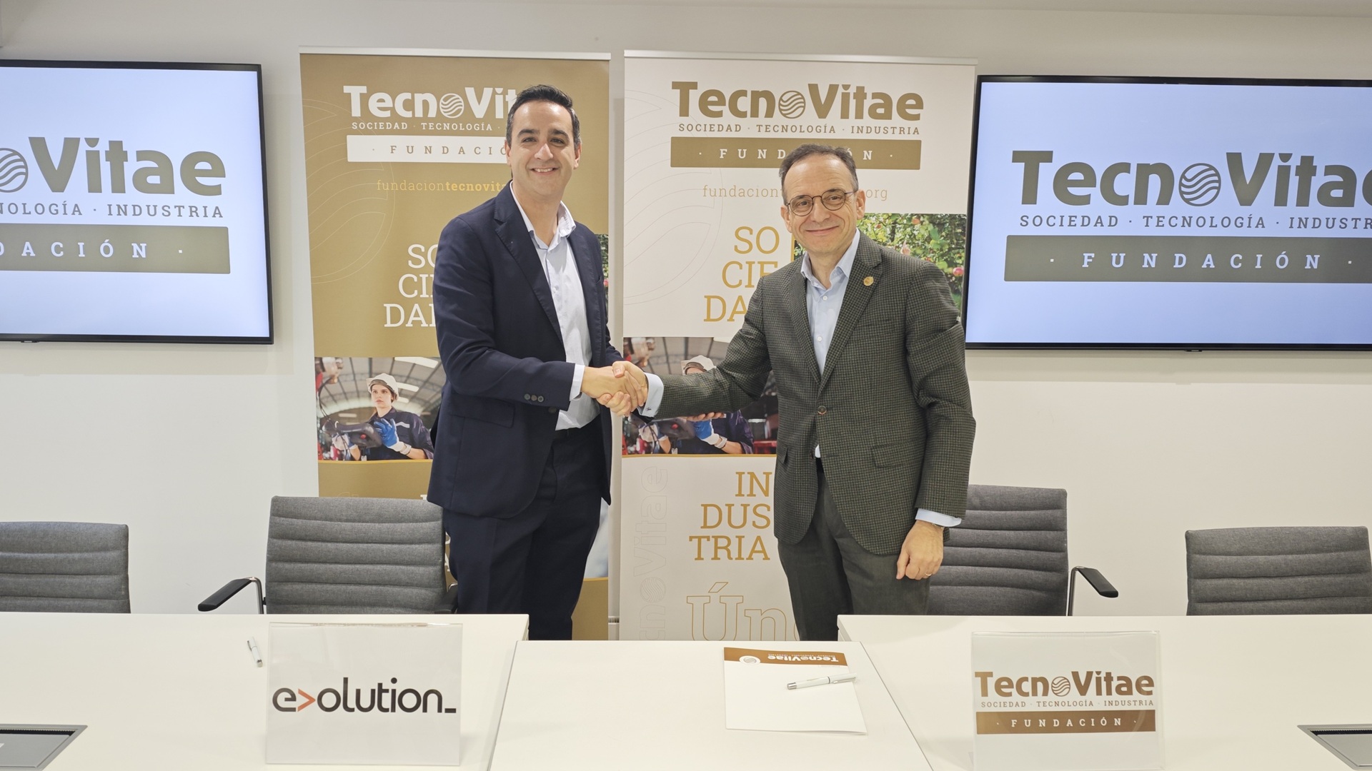 La Fundación TecnoVitae y Evolution sellan un acuerdo para favorecer el acceso a la financiación de proyectos innovadores