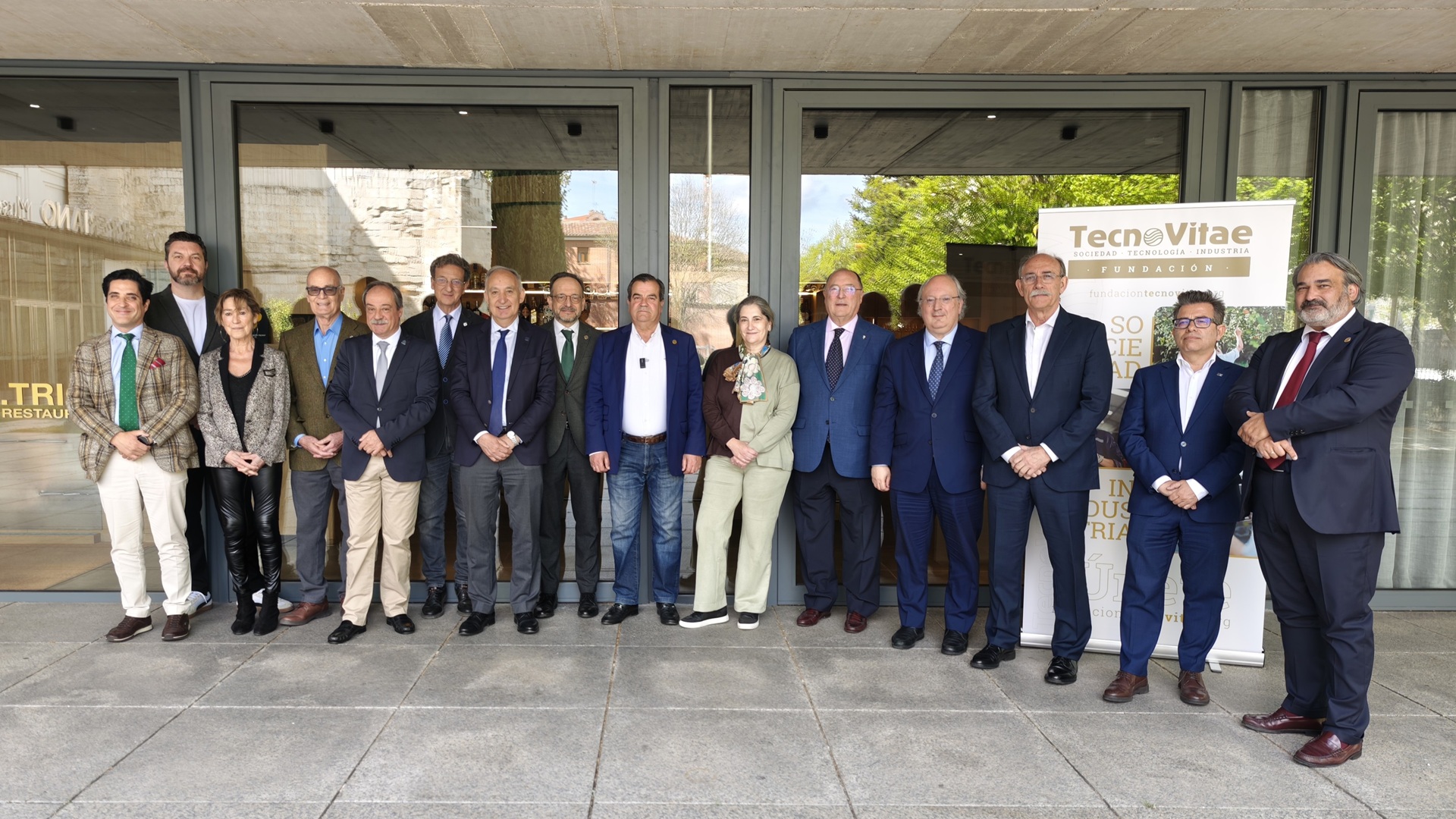 TecnoVitae refuerza su compromiso con la sociedad, la tecnología y la industria en la reunión de su Patronato