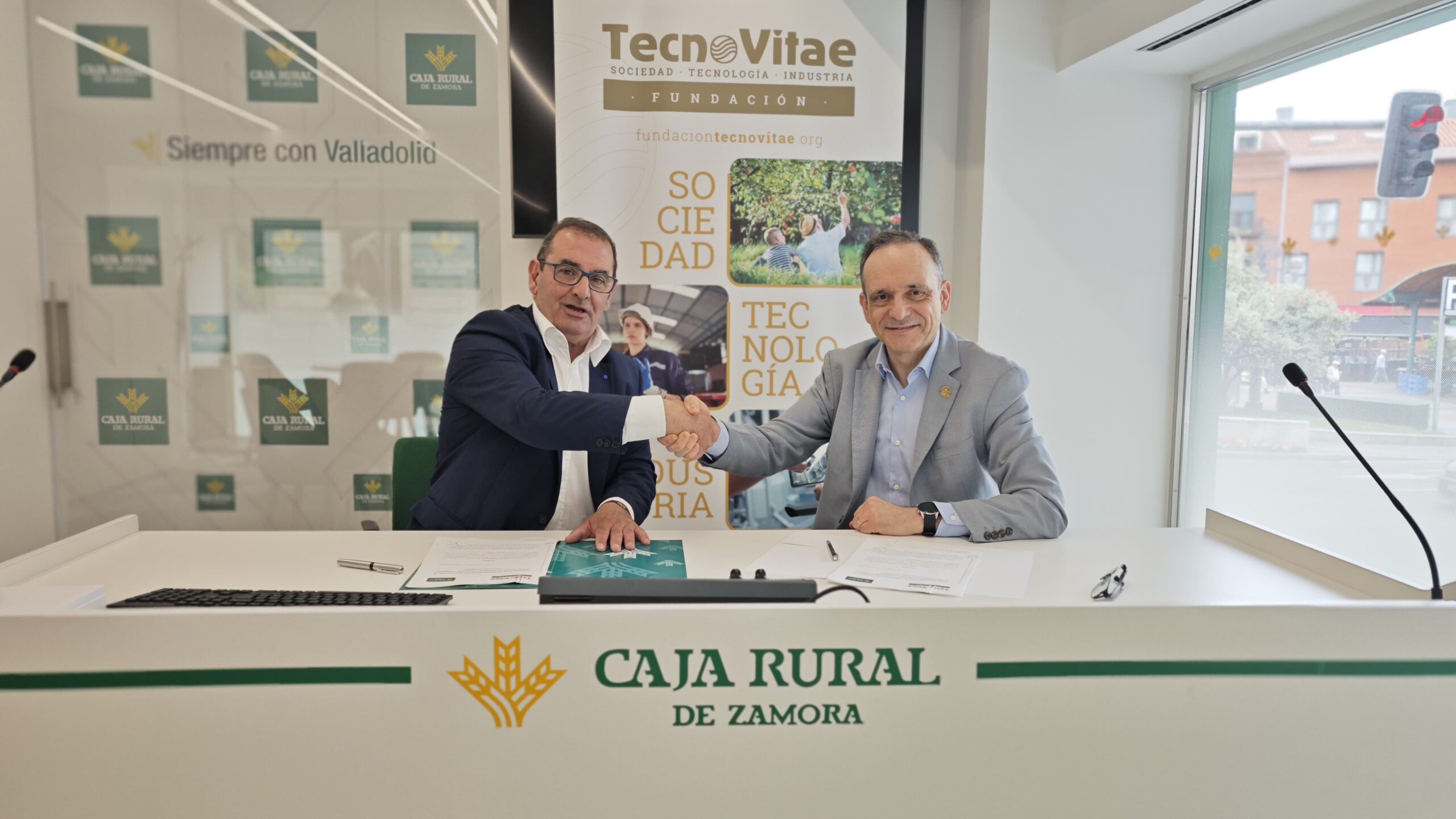 Caja Rural de Zamora renueva su apoyo a los Premios de la Industria en España por sexto año consecutivo